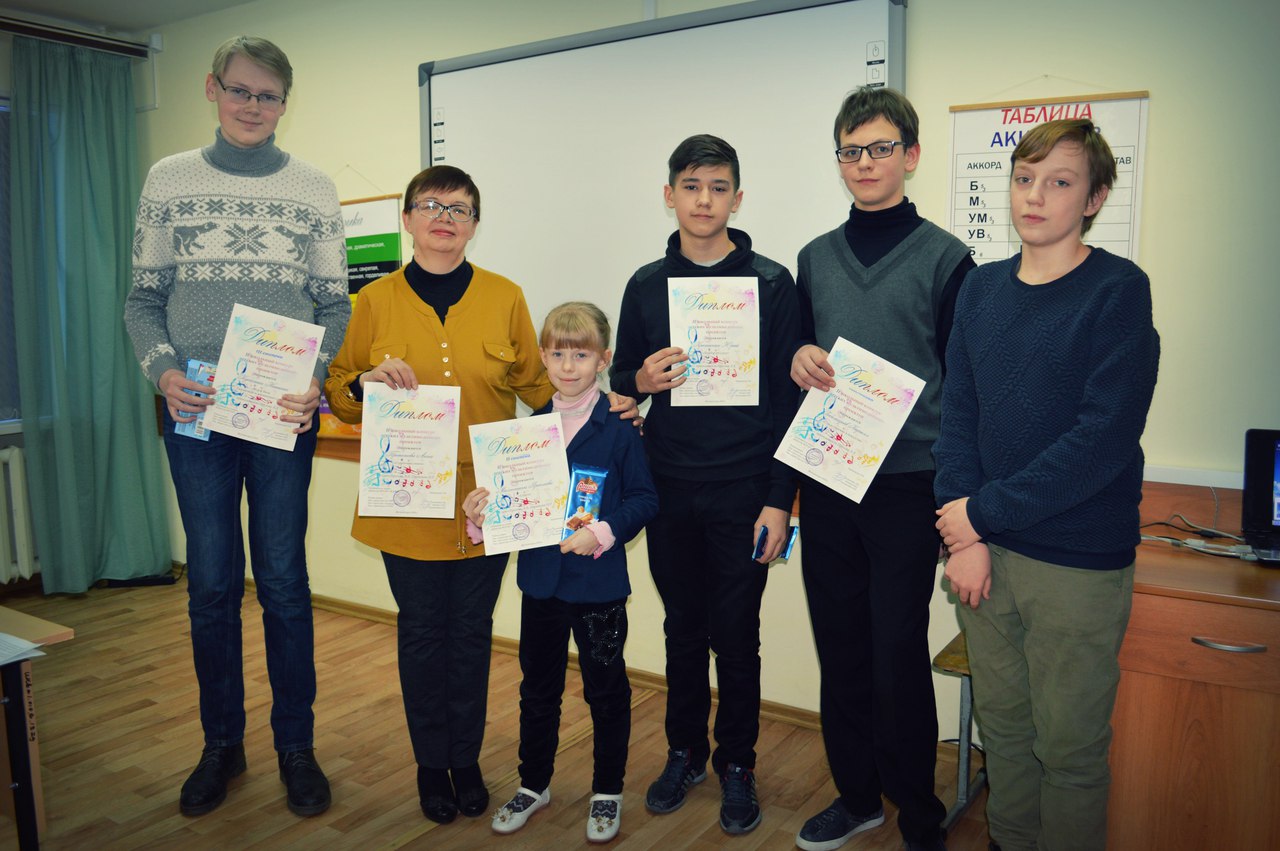 i48xyuTuSZQ
